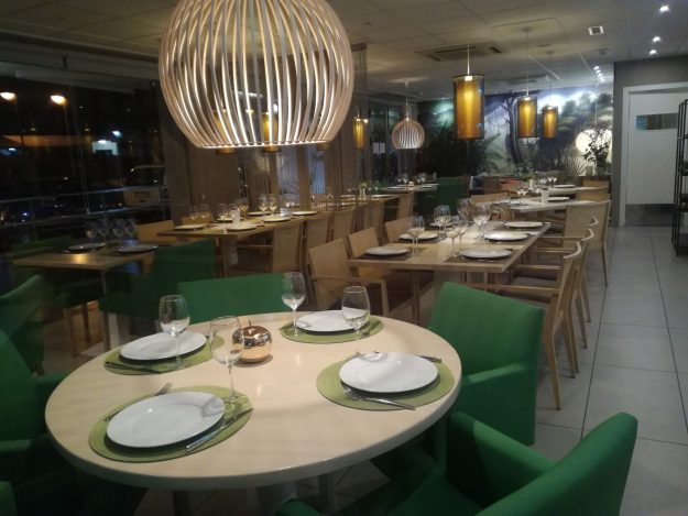 E8B4A882-7CD0-44A5-9DA1-C29F908AEC93