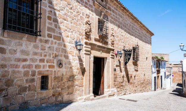 AC8C5AEA-2337-4D8B-8CA3-4C331CFC2523